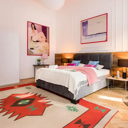 Apartment Discover Your Retreat-walk To Downtown Budapest