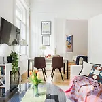 アパート Discover Your Retreat-walk To Downtown ブダペスト