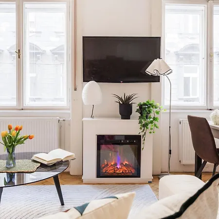 Apartman Discover Your Retreat-walk To Downtown *