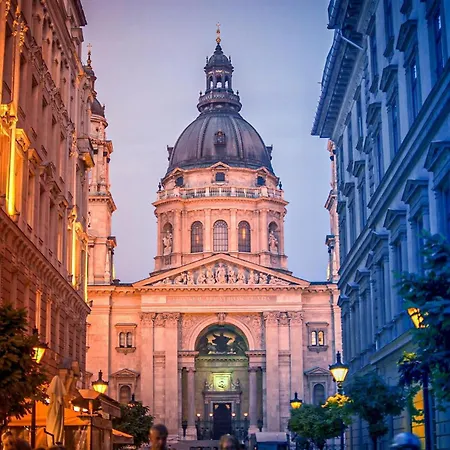 Discover Your Retreat-walk To Downtown *