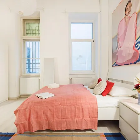 Apartamento Discover Your Retreat-walk To Downtown