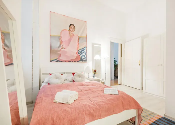 Discover Your Retreat-walk To Downtown Appartement Budapest